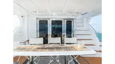 2007 Hatteras 64 Motor Yacht  42 