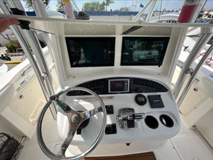 2008 Boston Whaler 320 Outrage 8 10