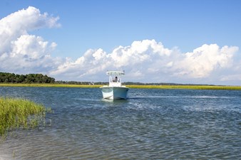 2016 Sea Hunt 234 Ultra 19 