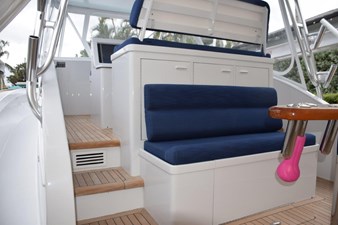 43' Jim Smith  35 Cockpit mezzanine seating  