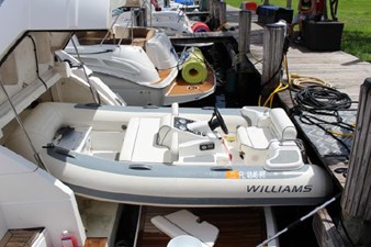 Shared Custody  35 37_2013 48ft Sunseeker Portofino SHARED CUSTODY