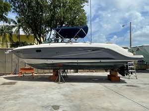 Sea Ray 280 SLX 3 9e3d22aa-fc3c-450f-81e2-9da2fb128fb7