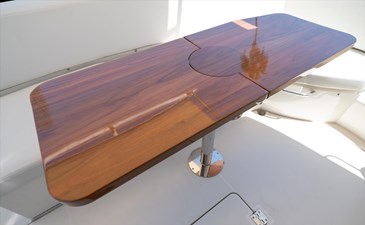 AQUASITION 10 AQUASITION Carver C52 Coupe