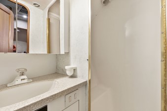 I Carter 25 26_2001 52ft Ocean Yachts 52SS I CARTER