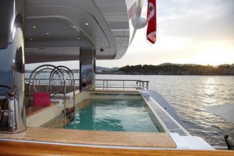 LADY CHRISTINE 13 
