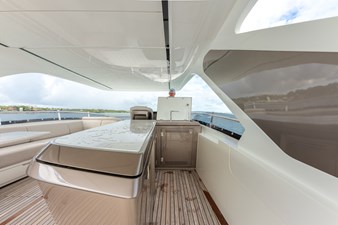 Yacht 70 Flybridge