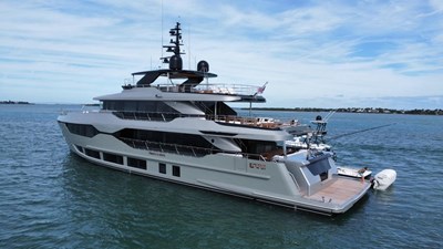 120' Majesty 2025 1 