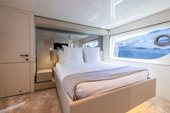 Athena 33 Primary Cabin