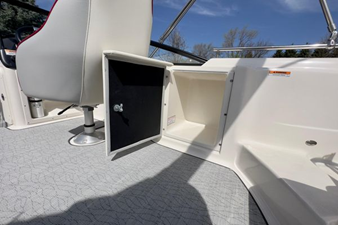2022 Splendor 240 Platinum 63 64