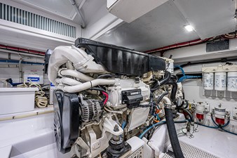 PERFECTION 41 49_garlington_perfection_engine_room_31