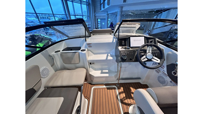 BAYLINER VR6 CUDDY 14 