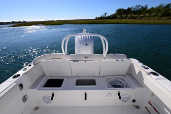 2022 Sea Hunt 239 Ultra SE 18 