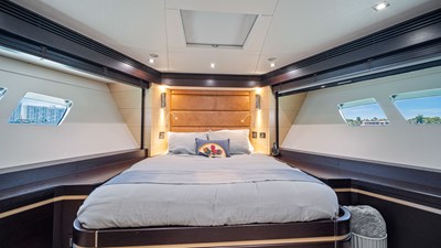 Woodever 40 41_2013 80ft Sunseeker Predator WOODEVER