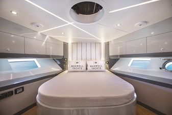 MAXWELL 64 10 Foreward VIP Cabin