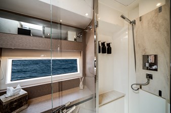 Wholesail II 48 Bow VIP Head
