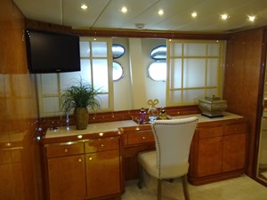 ALCHEMIST 12 Master Stateroom