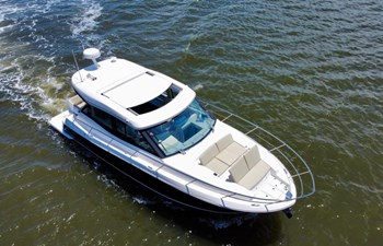 Regal 38 10 