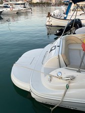 Sea Ray 240 Sundeck 3 SEA RAY 240 SUNDECK