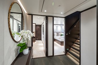 EMERALD 52 
