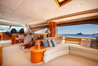 LADY YOUSRA 11 M/Y LADY YOUSRA SUNSEEKER 82 Main Salon & Dining