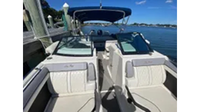 2017 Sea Ray SDX 290 Outboard 9 