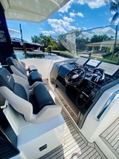 - 16 17_2020 37ft Astondoa 377 Coupe OB