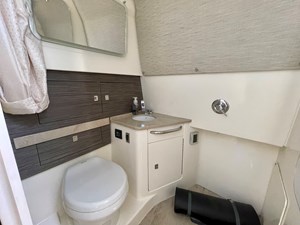 - 19 19_2016 42ft Boston Whaler 420