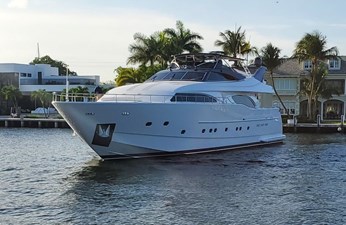 El Ladrillo III 3 4__2002 94ft Ferretti Yachts 94 EL LADRILLO III