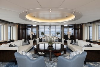 DREAM 3 Main salon seating