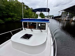 BLUE WANDER  11  Foredeck and Superstructure