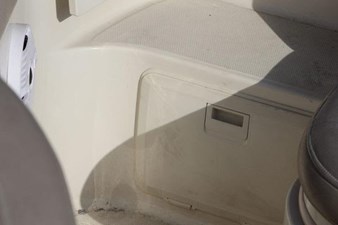 2004 Sea Ray 220 Sundeck 9 10