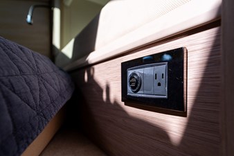 2018 Beneteau Monte Carlo MC4 43 