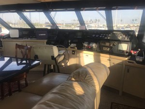 God Is Love 16 65-1989-Custom-La-Conner-Sky-Lounge-11