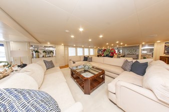 High Occupancy 76 164 OCEANFAST 1989 MAIN SALON 2
