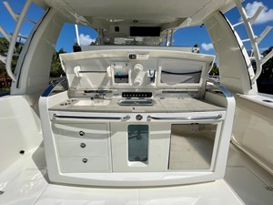 - 12 12_2016 42ft Boston Whaler 420