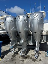 37' Pursuit 2021 24 