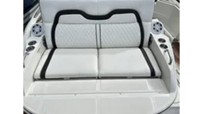 2017 Sea Ray 350 SLX 6 
