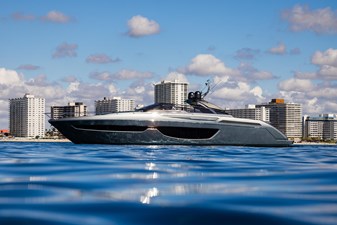 2021 Riva 76' Bahamas 161 