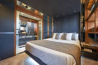 2021 Astondoa 655 Coupe 42 43