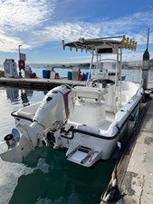 2007 Boston Whaler 190 Outrage 0 