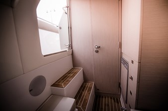 33 OFFSHORE 18 rodman_33_offshore_19