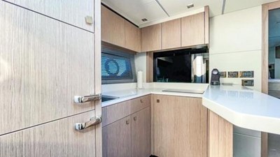 2019 Sunseeker 50 Predator 32 