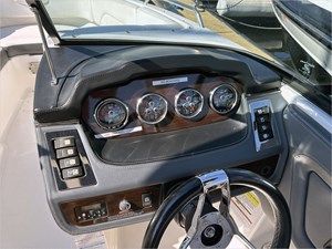2020 CHAPARRAL 23 SSI 6 