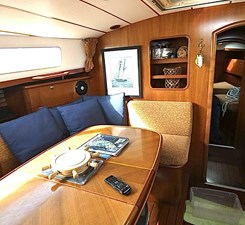 2000 Beneteau 44 Center Cockpit 3 