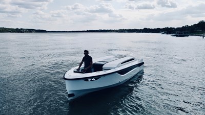 LT26 Carbon Limousine 10 8 Ante LT26 - STEEL 58_