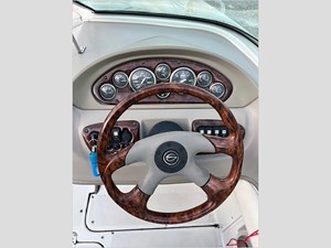 2005 CROWNLINE 206 LSR 8 