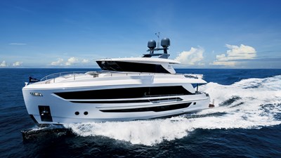 FD80 (NEW BUILD SPECS) 0 FD80 Skyline cruising ocean waters.