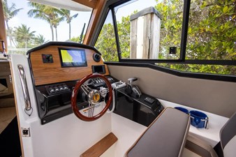2025 Cutwater 248 Coupe - Jensen Beach, FL 32 2024 Cutwater 248 Coupe