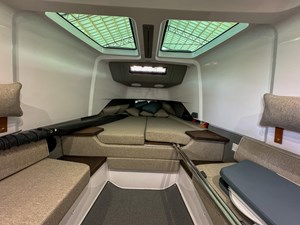 2022 Axopar 37 XC Cross Cabin Brabus 35 