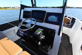 25' Scarab 255 Open ID 19 
